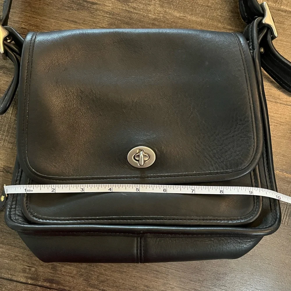 Vintage Coach | Rambler Legacy #9061 | Black Leather
Crossbody Bag - Picture 9 of 11